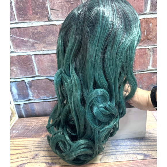 Adult Wig Green Curly Curls Long Spirit Halloween Costume Cosplay NEW! - Picture 4 of 5